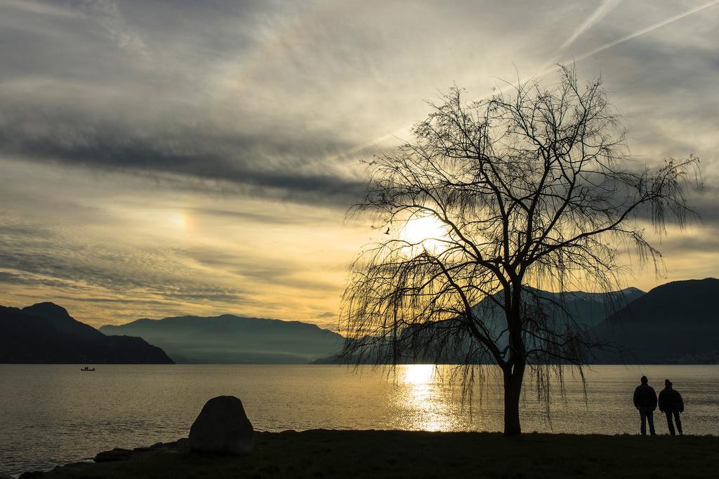 Bellavista Giulia On Lake Como デルヴィオ エクステリア 写真